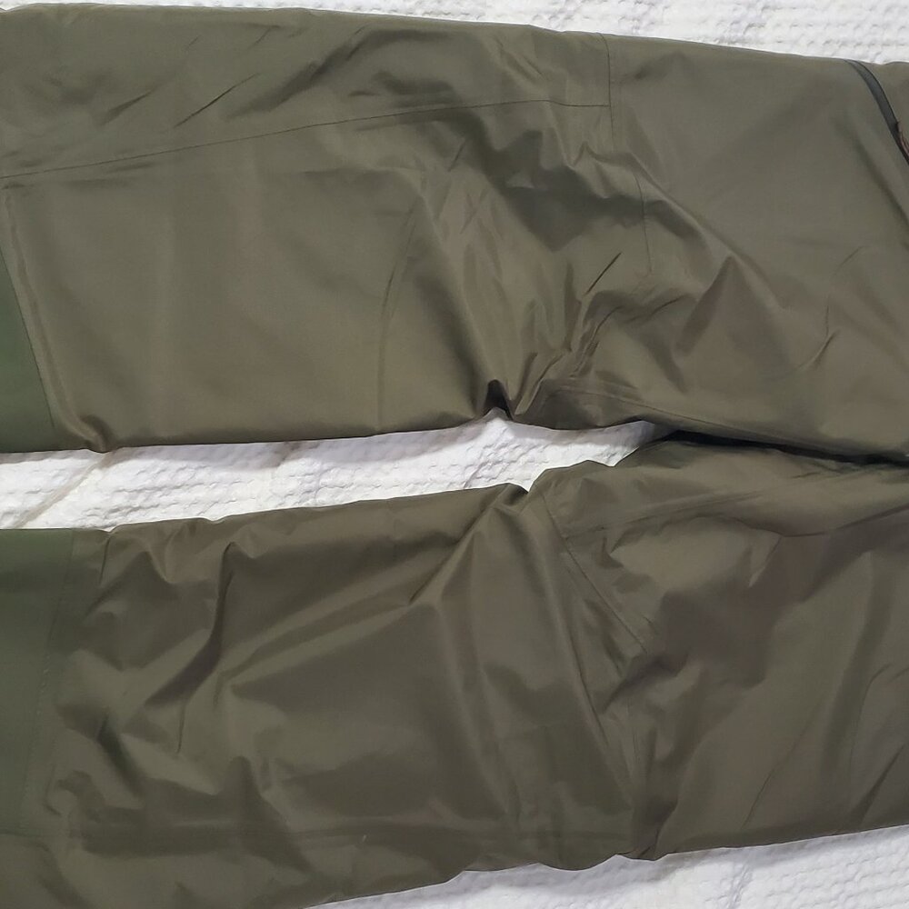 Patagonia men's insulated powder town pants (ski gear) - Picture 3 of 3
